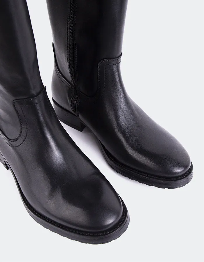 Delorre Black Leather