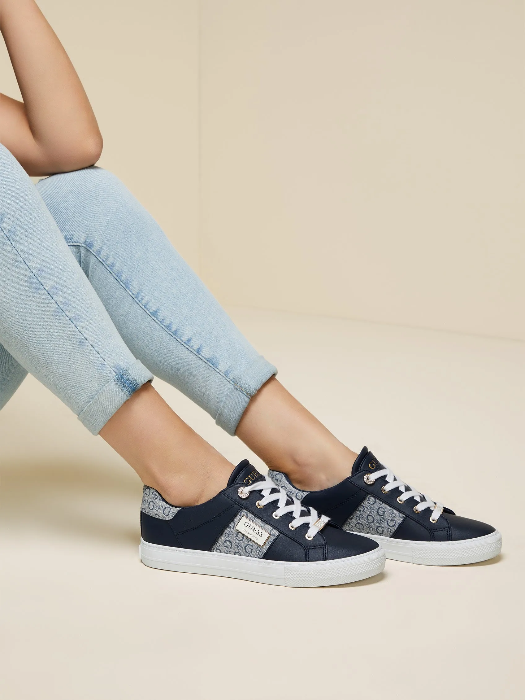 Loom Low-Top Sneakers Hey Dude Shoes