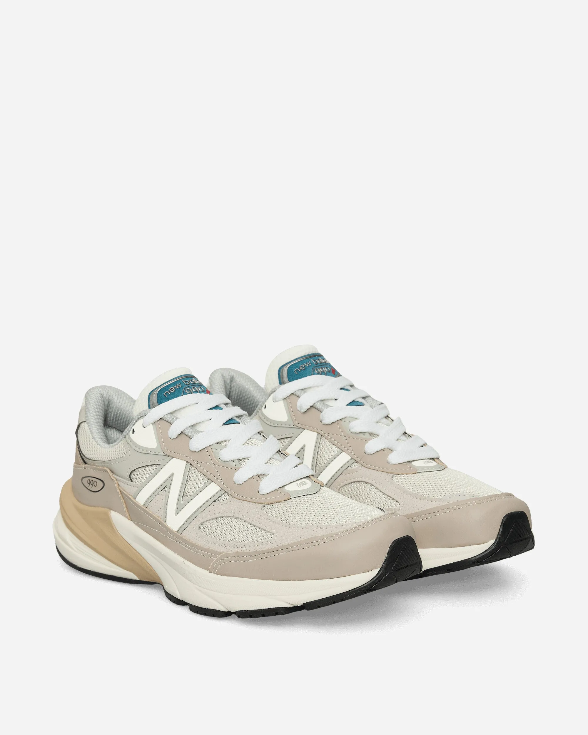 Made in USA 990v6 Sneakers Light Mushroom / Moonrock