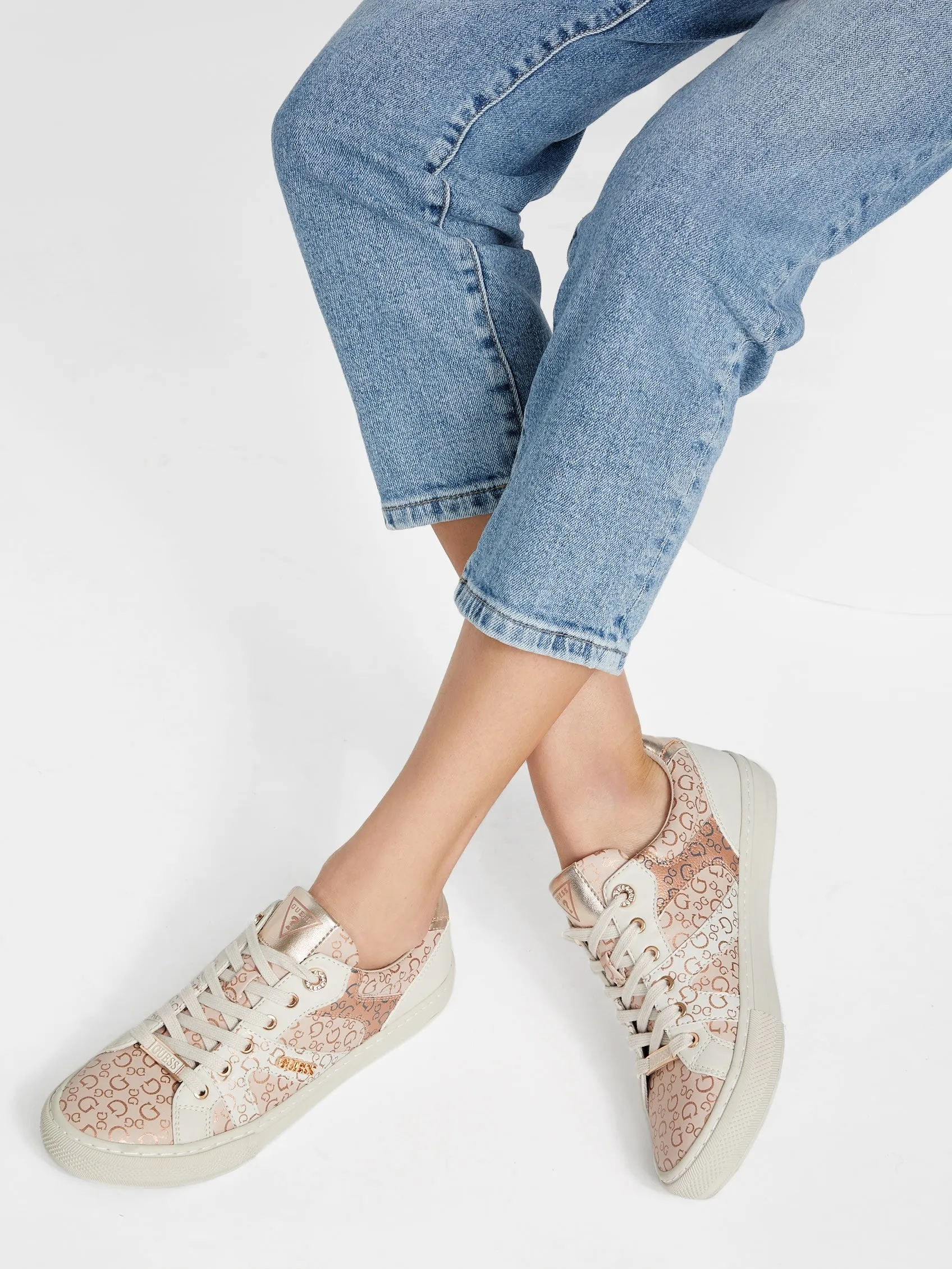 Mines Low-Top Sneakers Hey Dude Shoes