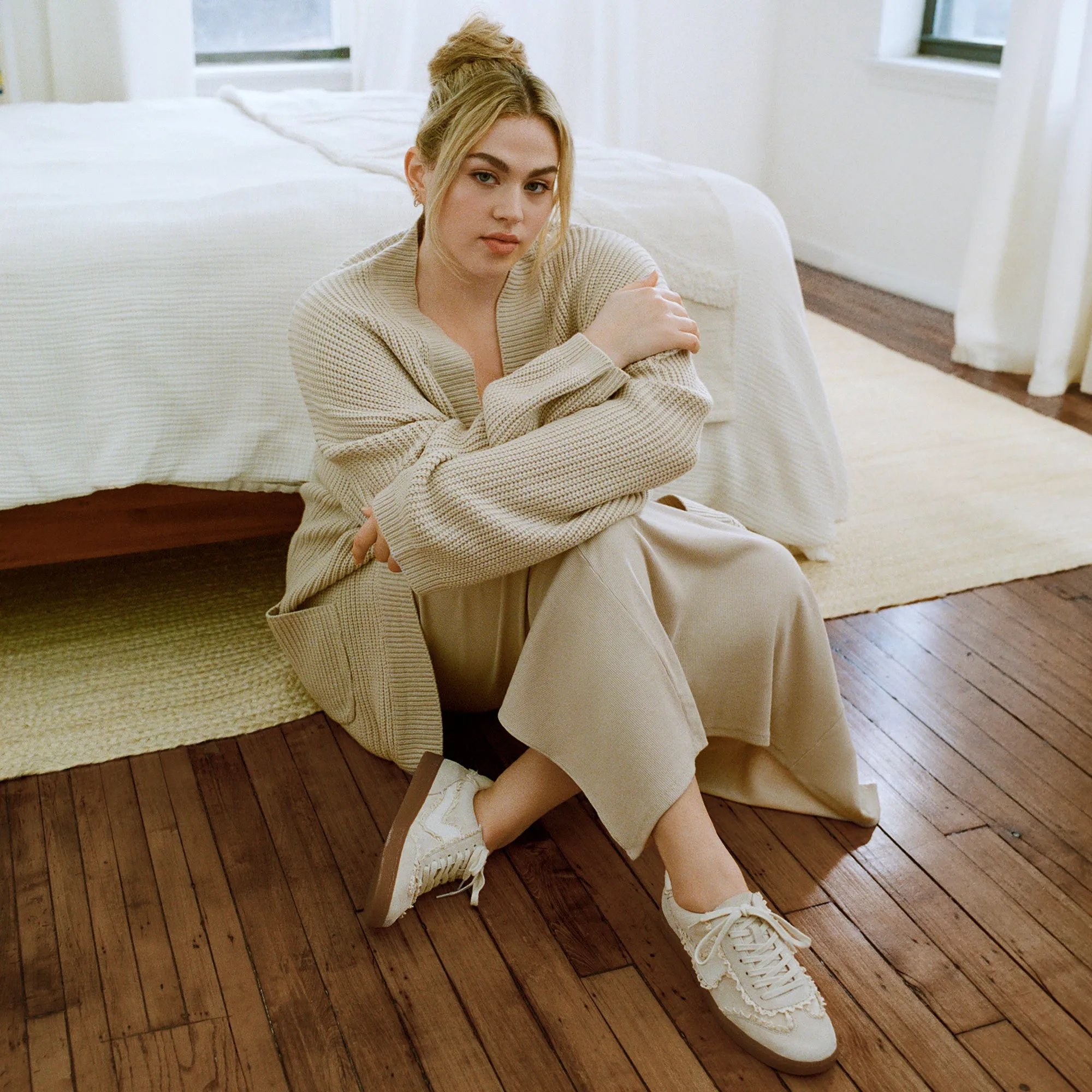 NOTICE LACE SNEAKERS IVORY SUEDE