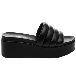 Quirky Sandal In Black Leather