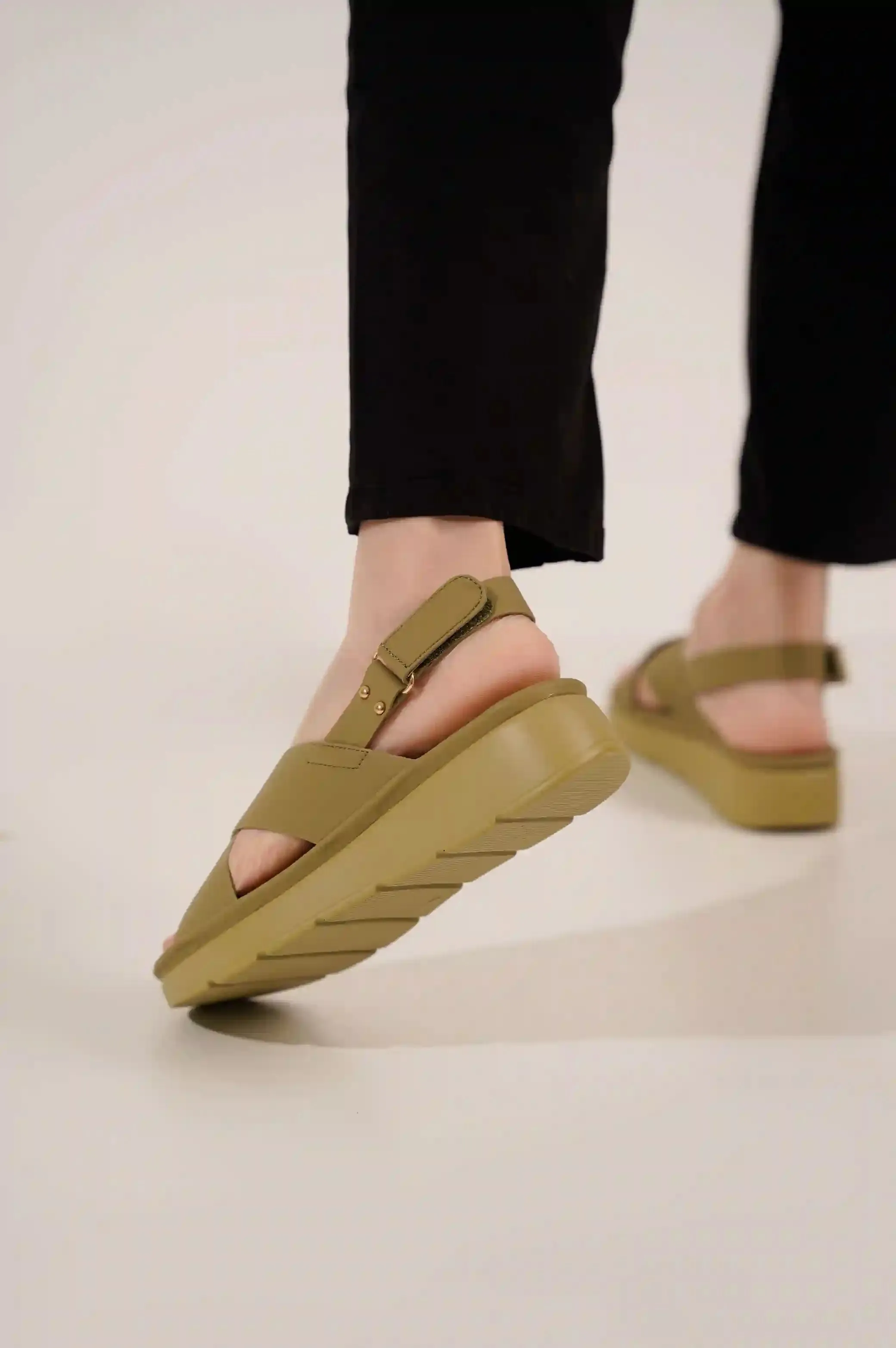 RETREAT MAMA SANDALS