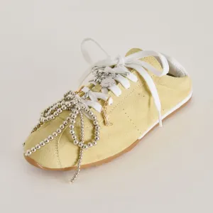 SERINA SNEAKERS YELLOW SUEDE   PIN CHARM BUNDLE