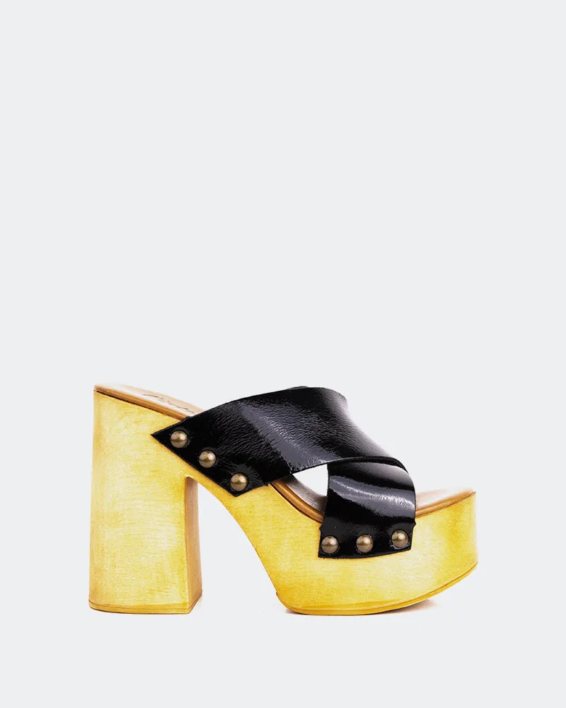 Twist Black Leather