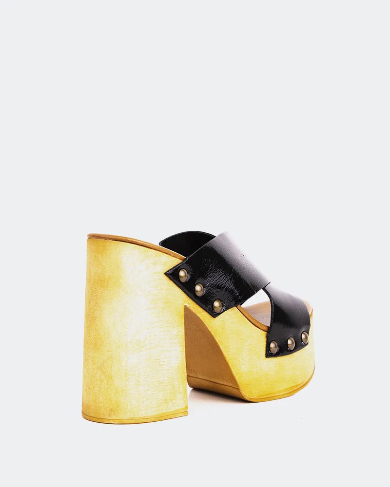 Twist Black Leather