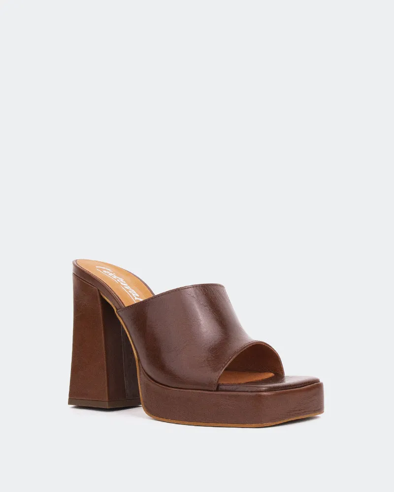 Vendome Chestnut Leather