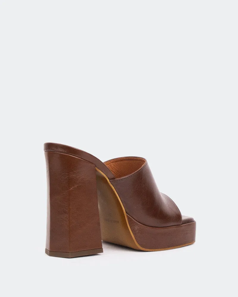 Vendome Chestnut Leather